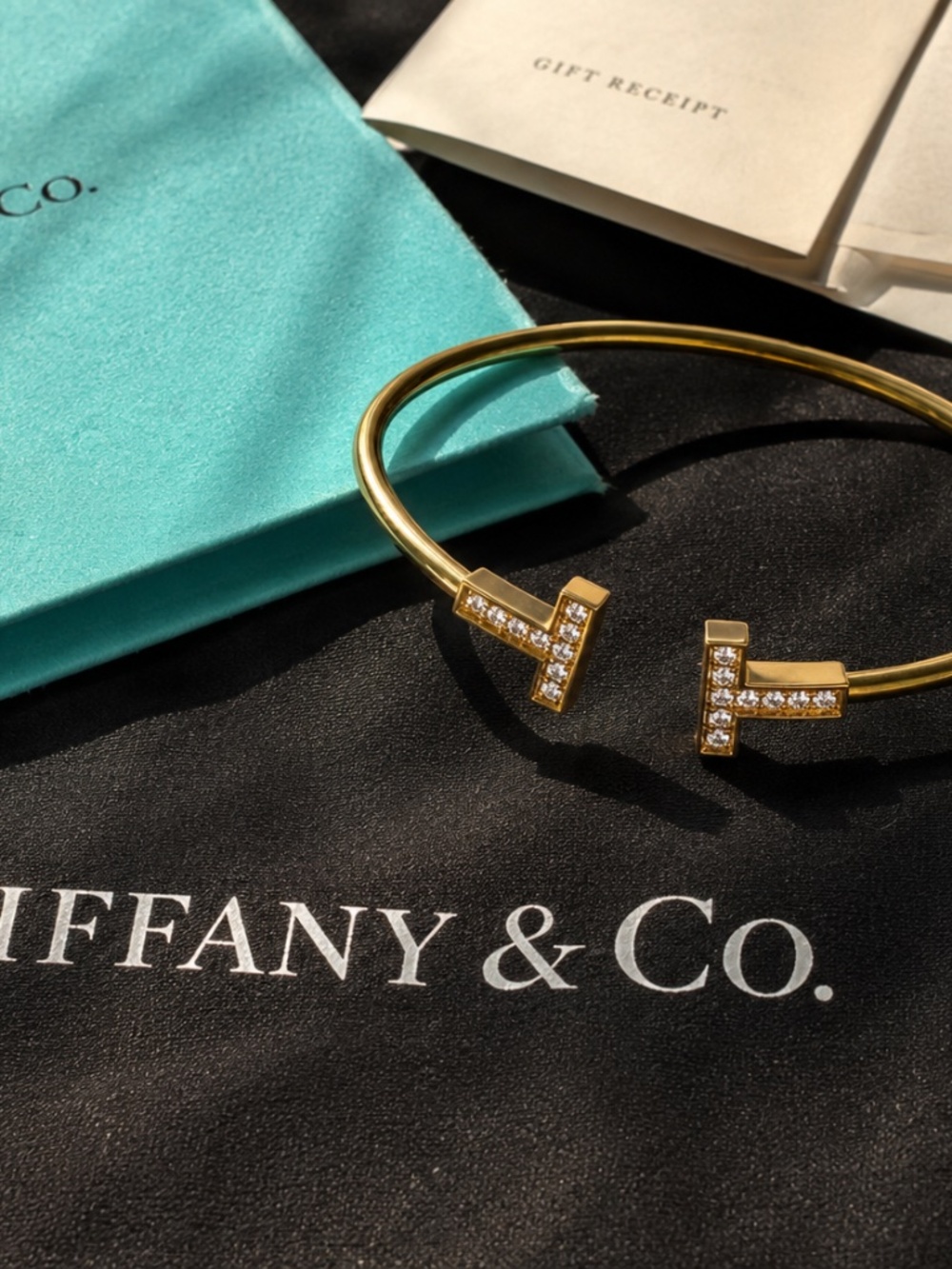 Tiffany & Co. Tiffany T Wire Bracelet in 18K Yellow Gold with Diamonds SIZE SMAL